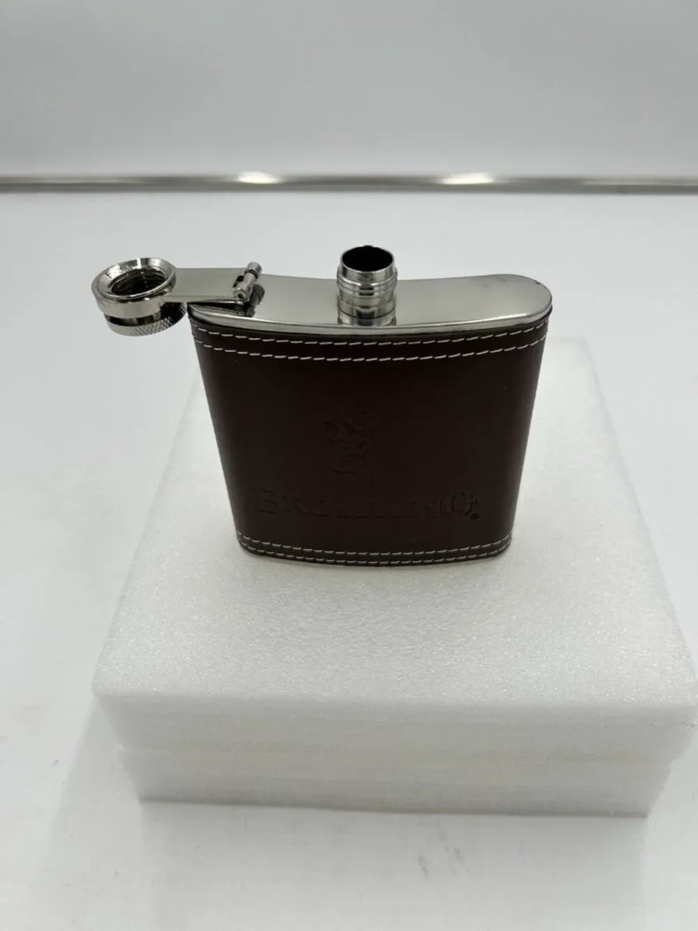 Browning Stainless Steel Wrapped In Leather 6oz Flask Never Used